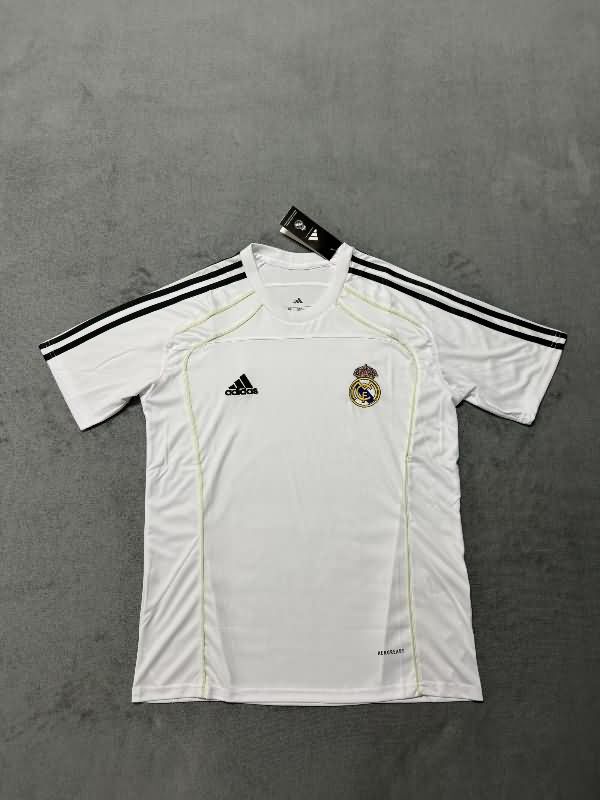 Thailand Quality(AAA) 24/25 Real Madrid Training Soccer Jersey 33
