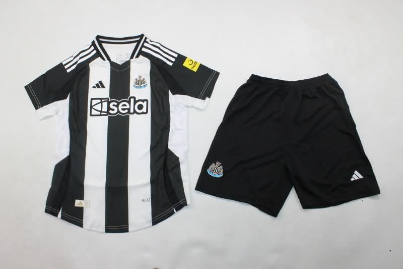24/25 Newcastle United Home Kids Soccer Jersey And Shorts (Player)