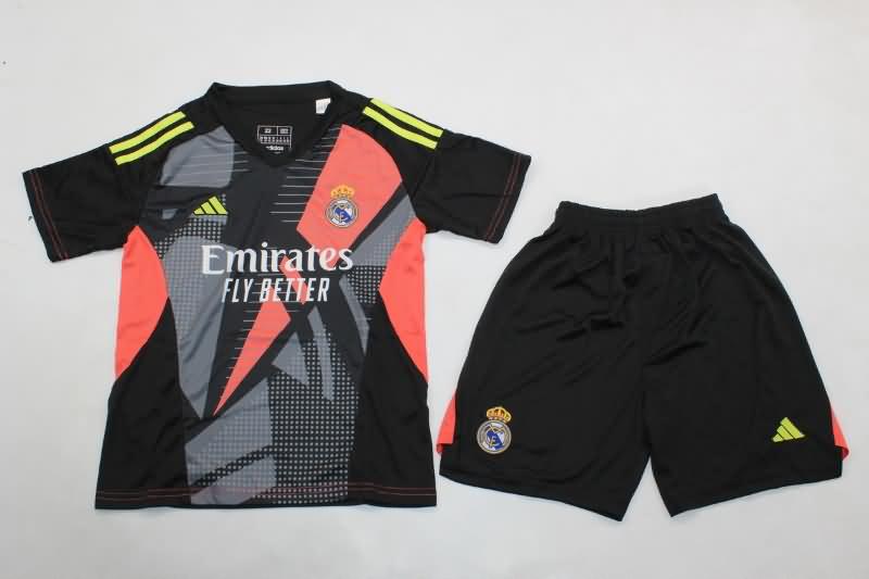 24/25 Real Madrid Goalkeeper Black Kids Soccer Jersey And Shorts