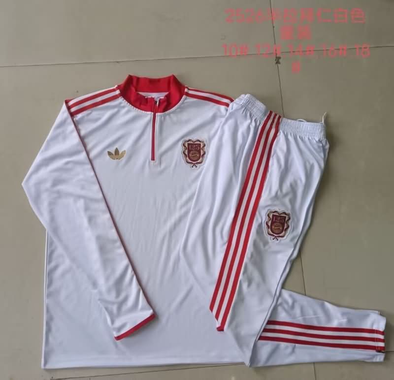 Kids - Thailand Quality(AAA) 24/25 Bayern Munich White Soccer Tracksuit 02