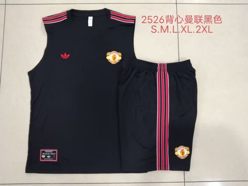 Thailand Quality(AAA) 24/25 Manchester United Black Soccer Training Sets 03