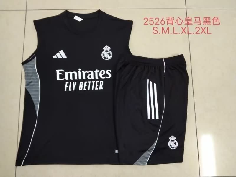 Thailand Quality(AAA) 24/25 Real Madrid Black Soccer Training Sets 09
