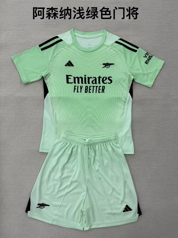 25/26 Arsenal Goalkeeper Green Kids Soccer Jersey And Shorts 02