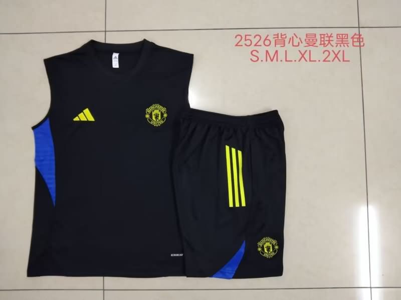 Thailand Quality(AAA) 25/26 Manchester United Black Soccer Training Sets 02