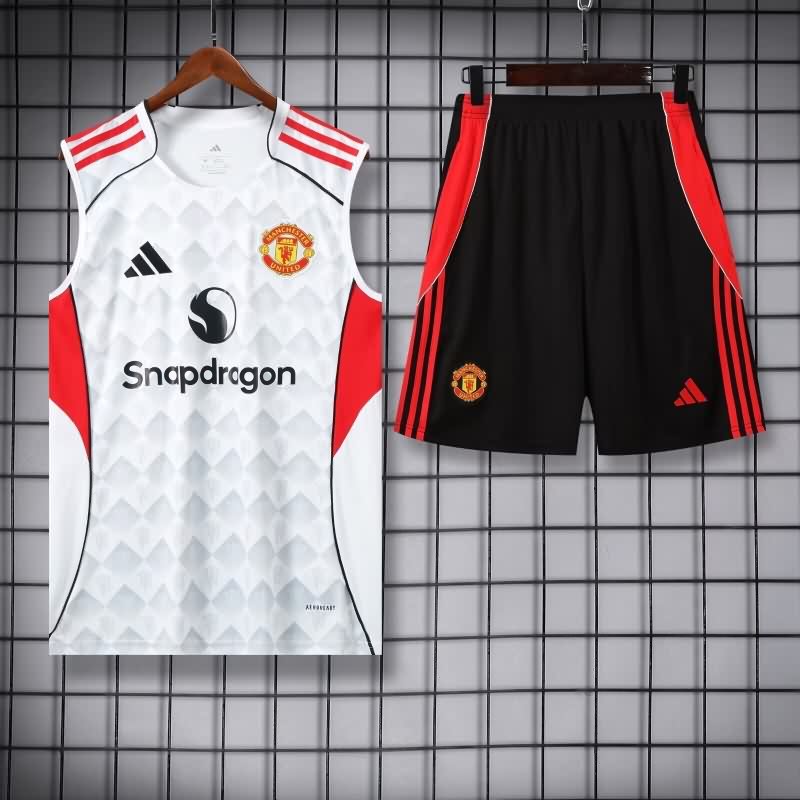 Thailand Quality(AAA) 25/26 Manchester United White Soccer Training Sets 05