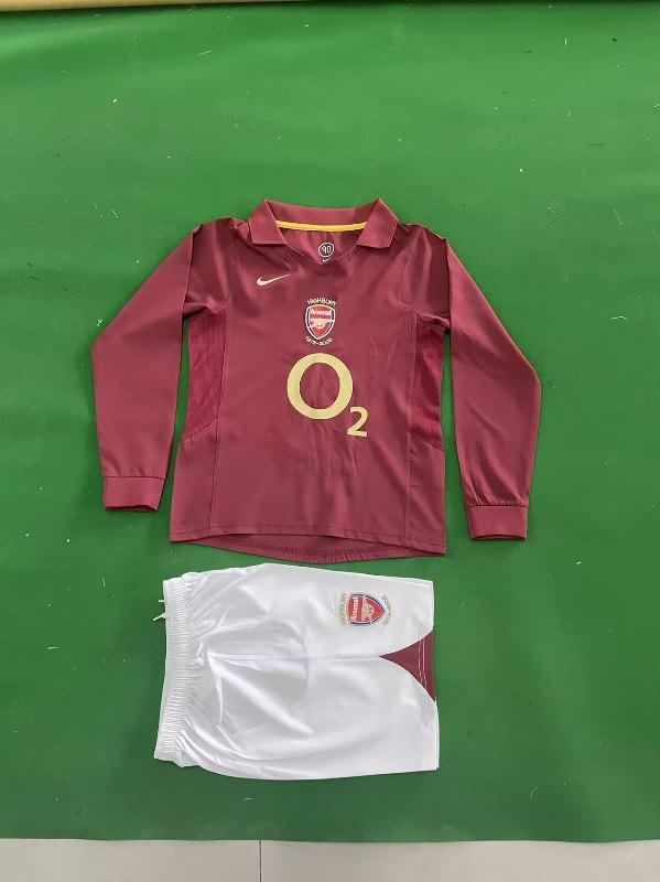 2005/06 Arsenal Home Long Sleeve Kids Soccer Jersey And Shorts