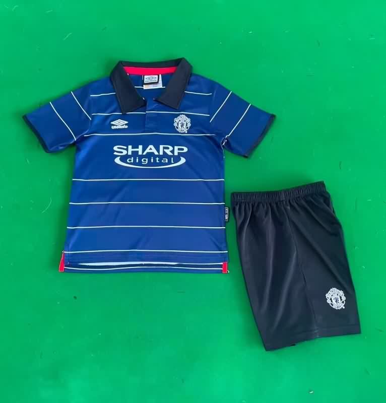 1999/00 Manchester United Away Kids Soccer Jersey And Shorts
